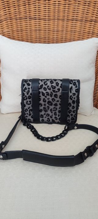 Bolso Zara Leopardo Blanco y Negro
