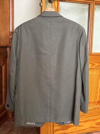 Americana gris hombre
