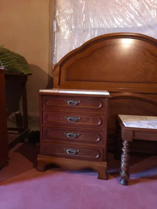 Conjunto de muebles antiguos 