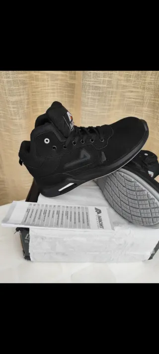 Botas seguridad Aimont
¡¡ 147€ en tienda !!