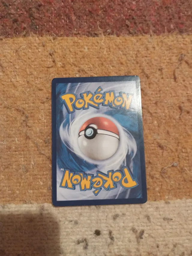 Carta Pokémon Charizard VMAX Shiny