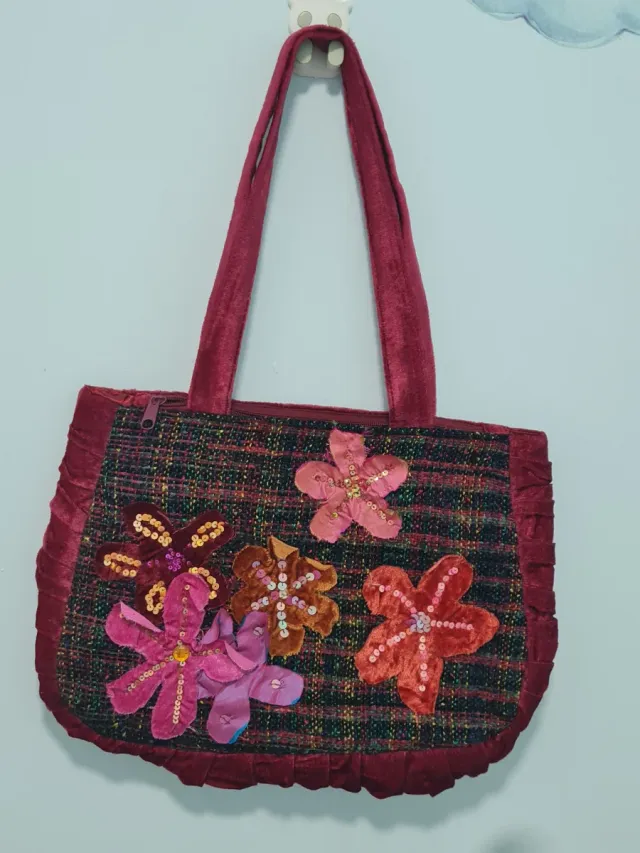 Bolso bohemio multicolor con flores