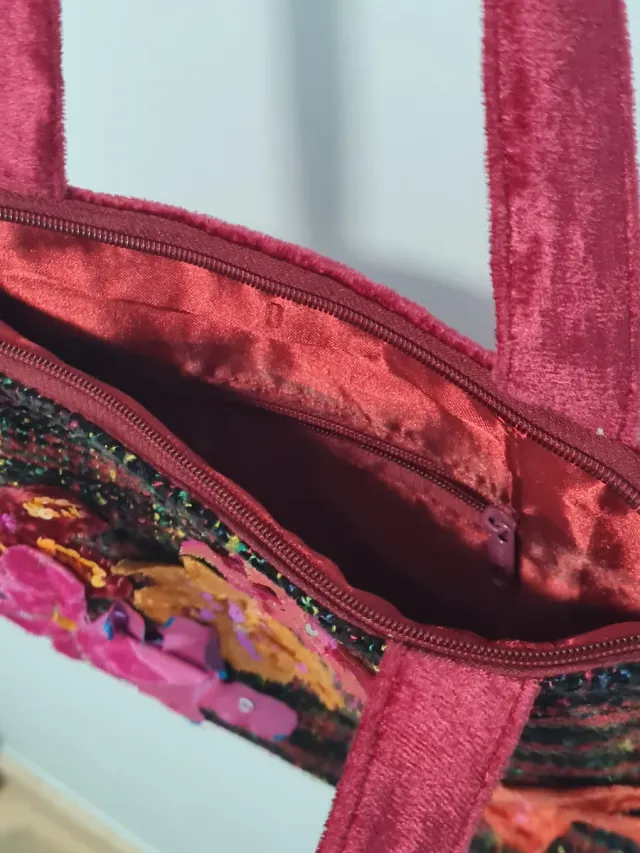 Bolso bohemio multicolor con flores