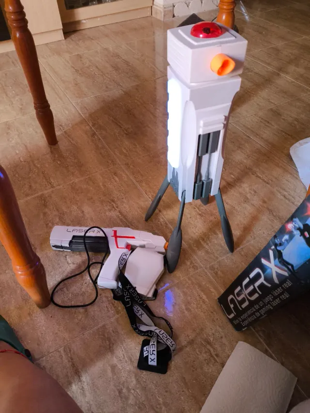 Pistola y Base Láser X