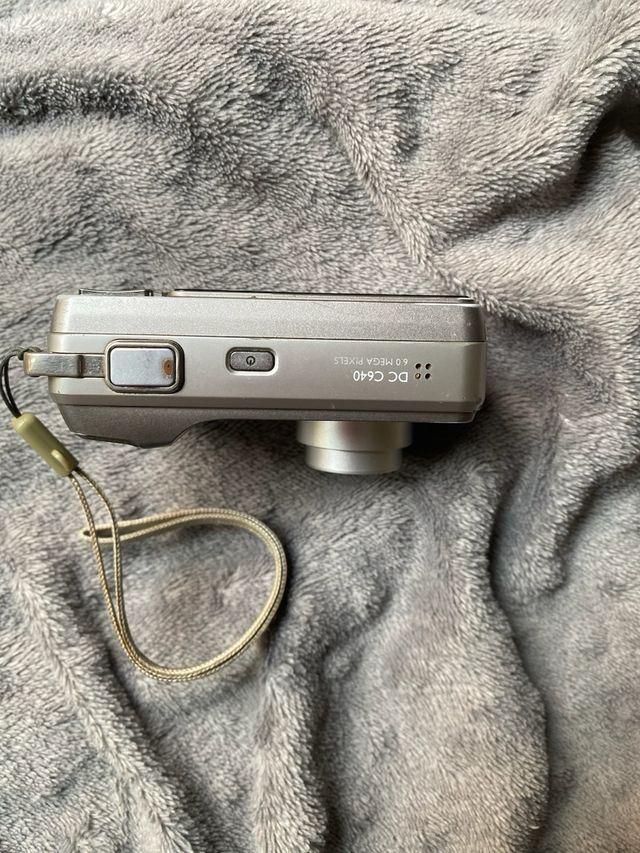 Cámara Digital BenQ DC C640