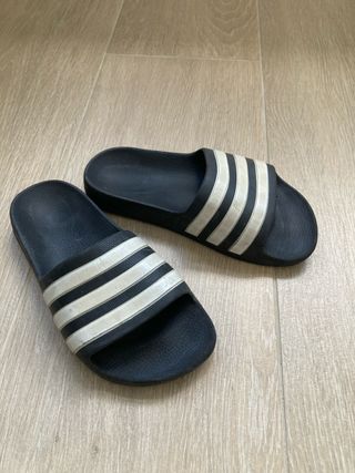 Chanclas Adidas niño Talla 31
