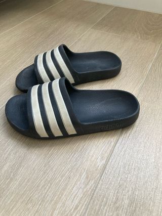 Chanclas Adidas niño Talla 31