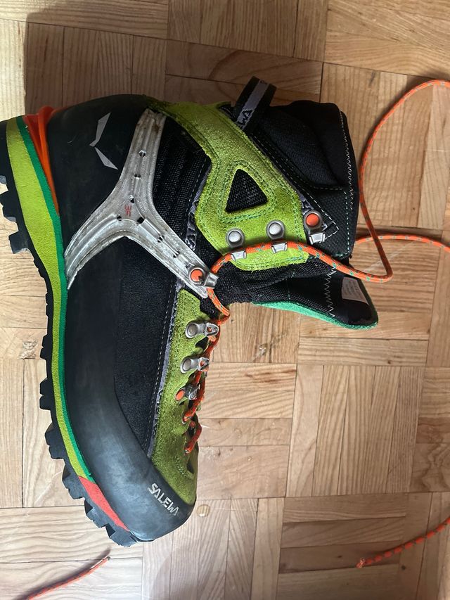 Botas Alpinismo Salewa talla 42 unisex