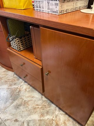 Mesa de despacho de madera marrón