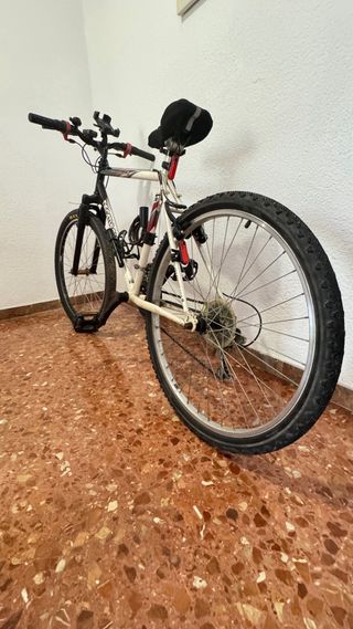 Bicicleta MTB RockRider Talla M