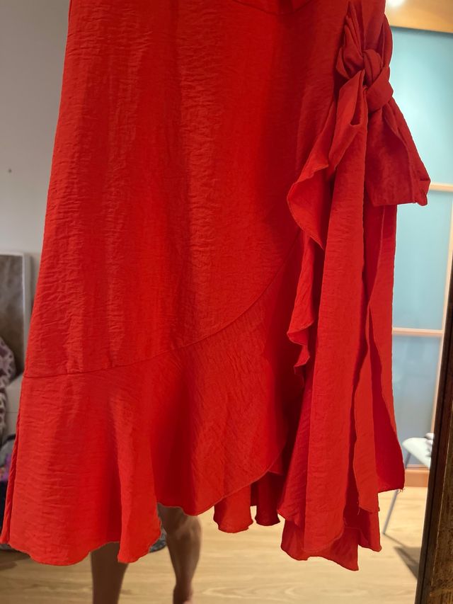 Vestido naranja cruzado con lazada