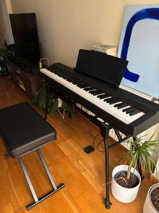 Piano Digital Yamaha P-125 + Soporte, Silla, Funda