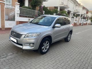 Toyota RAV4 2011