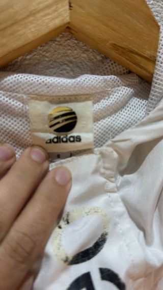 Chaqueta Adidas Vintage Negra y Blanca 