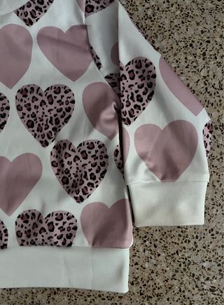 Sudadera bebé corazones rosa y leopardo