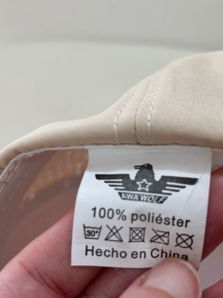 Lote 4 gorras de mujer
- buen estado