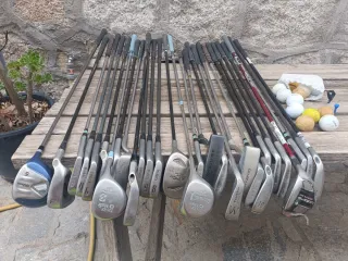 29 Palos de Golf + 15 Pelotas + Estuche