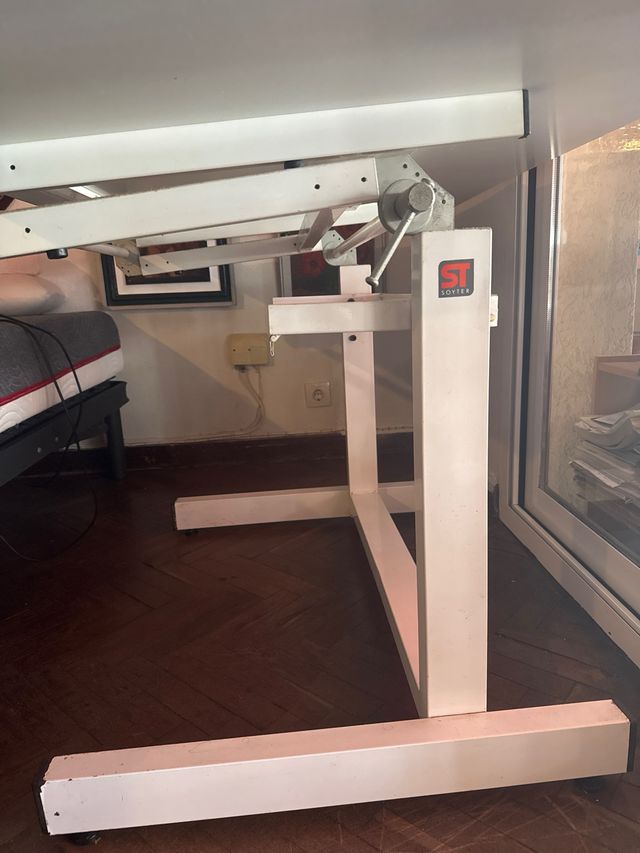 Mesa de dibujo inclinable manual 150 por 82