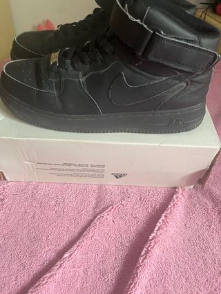 Nike Air Force 1 Mid Negras