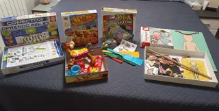Lote de 4 juegos. Están todas las piezas.