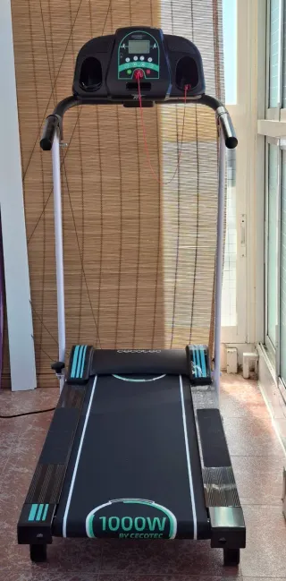 Cinta de correr Cecotec 1000W