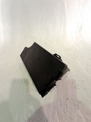 CAJA RELES / FUSIBLES JEEP COMPASS