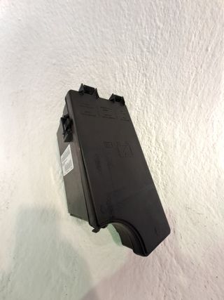 CAJA RELES / FUSIBLES JEEP COMPASS
