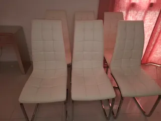 Sillas de comedor blancas NEGOCIABLES!!
