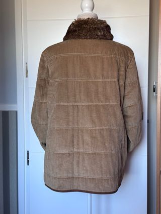 Chaquetón de pana marrón marca Steilmann