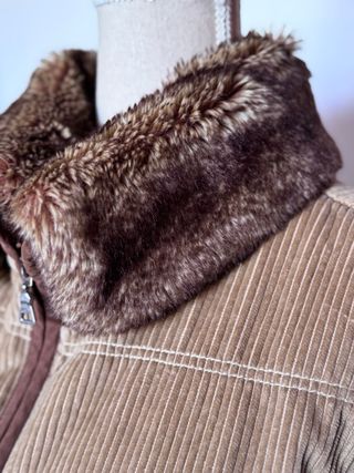 Chaquetón de pana marrón marca Steilmann