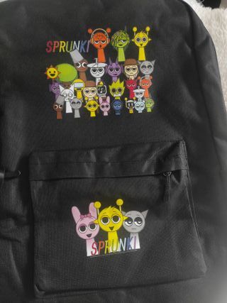 Mochila SPRUNKI negra con estampado multicolor