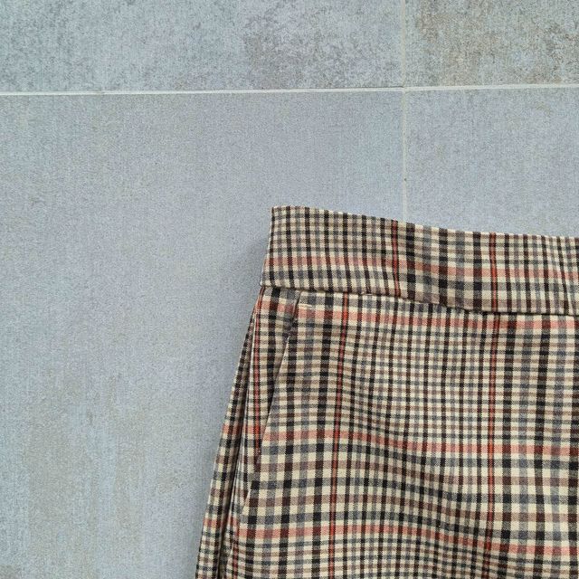 Pantalón tobillero slim a cuadros