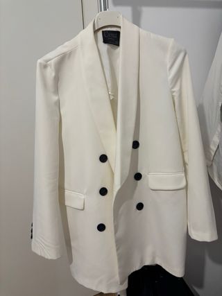 Americana Cesi Blanca Doble Botonadura