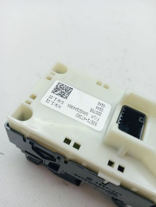 MANDO ELEVALUNAS DELANTERO IZQUIERDO KIA NIRO