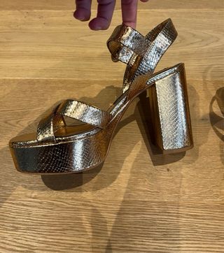 Zapatos de fiesta Zara dorados