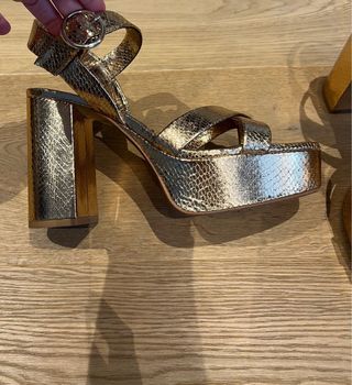Zapatos de fiesta Zara dorados