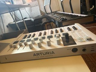 Arturia Minilab 3 Controlador MIDI