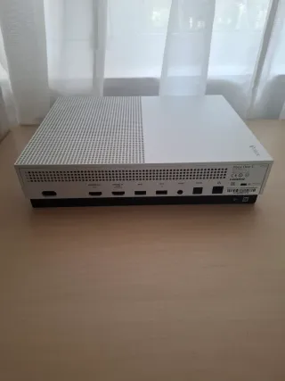 Xbox One S Blanca