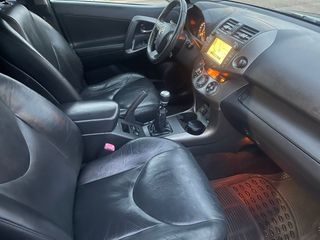 Toyota RAV4 2012