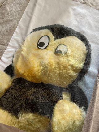 Camiseta Supreme Negra y Amarilla