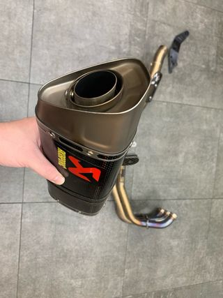Akrapovic Escape Tracer 9 GT