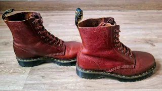 Nuevas Botas Dr. Martens 1460 Pascal
