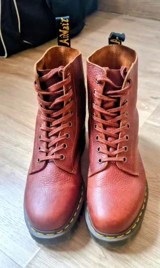 Nuevas Botas Dr. Martens 1460 Pascal