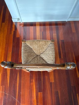 6 Sillas de madera rústicas