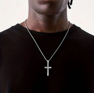 Collar Cruz Acero Inoxidable Hombre Plata