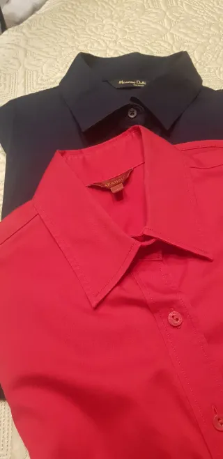 Pack 2 Camisas: Roja y Azul Oscuro