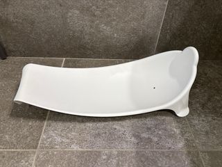 Soporte Stokke para bañera de recién nacido