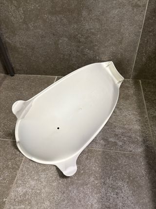 Soporte Stokke para bañera de recién nacido