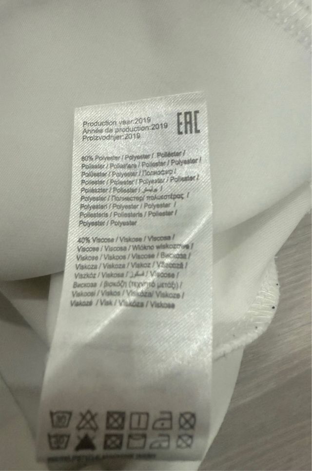 Sudadera ONLY Blanca con Cordones Decorados