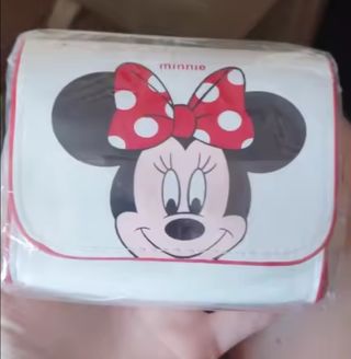 Cartera monedero de piel de Minnie de Disney.